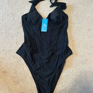 Cupshe Binding Halterneck One-Piece Swimsuit